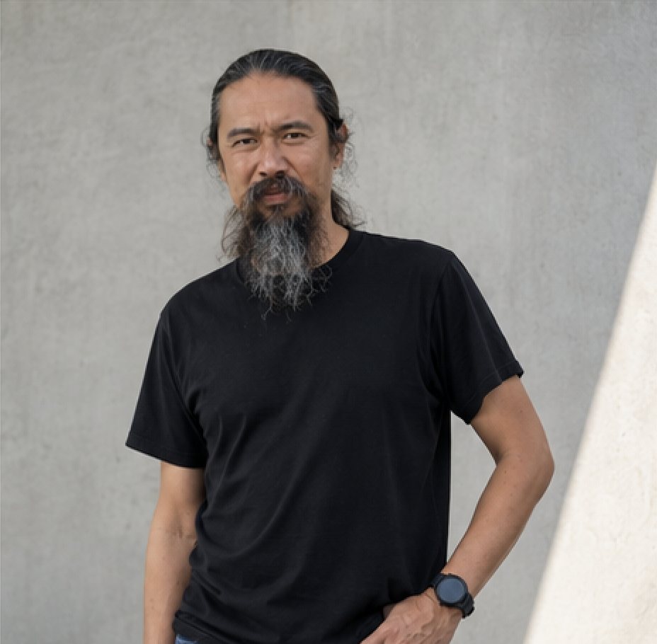 Sitthiphong V.