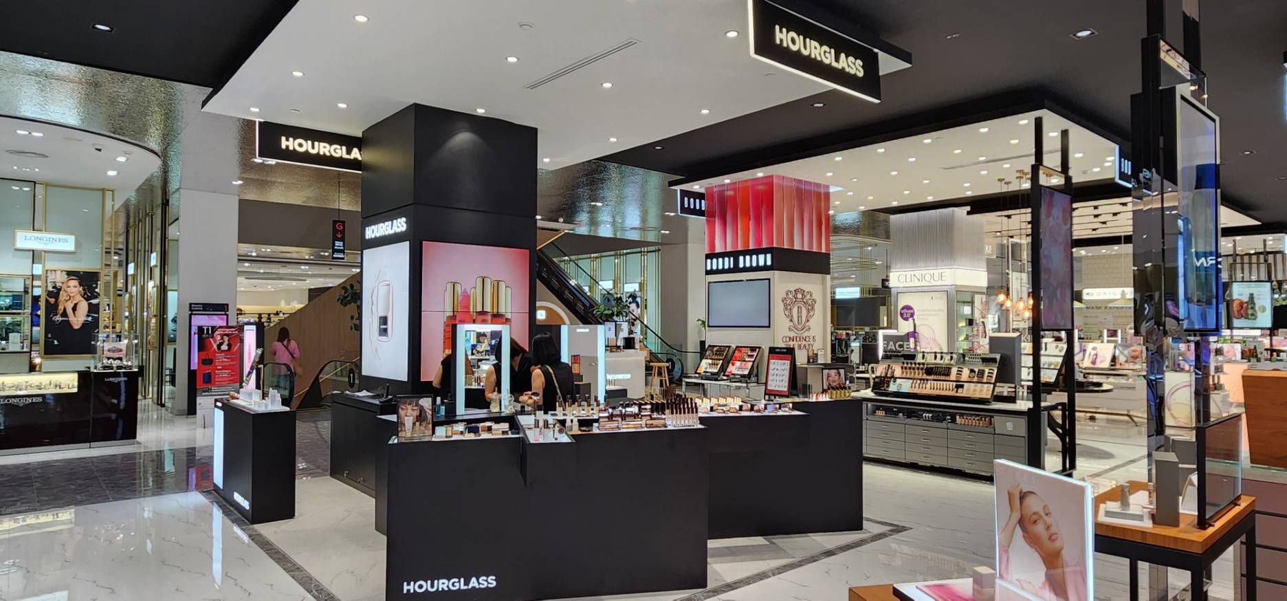 Merchandised counter with lipstick testers
