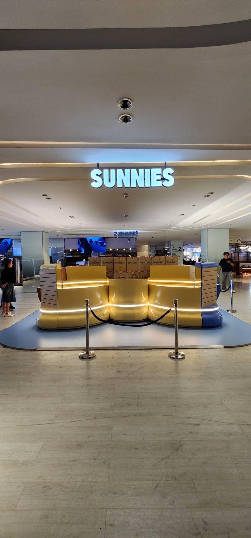 Entrance view with illuminated Sunnies sign